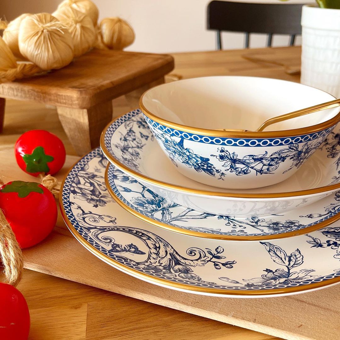 سرویس غذا خوری blue spring