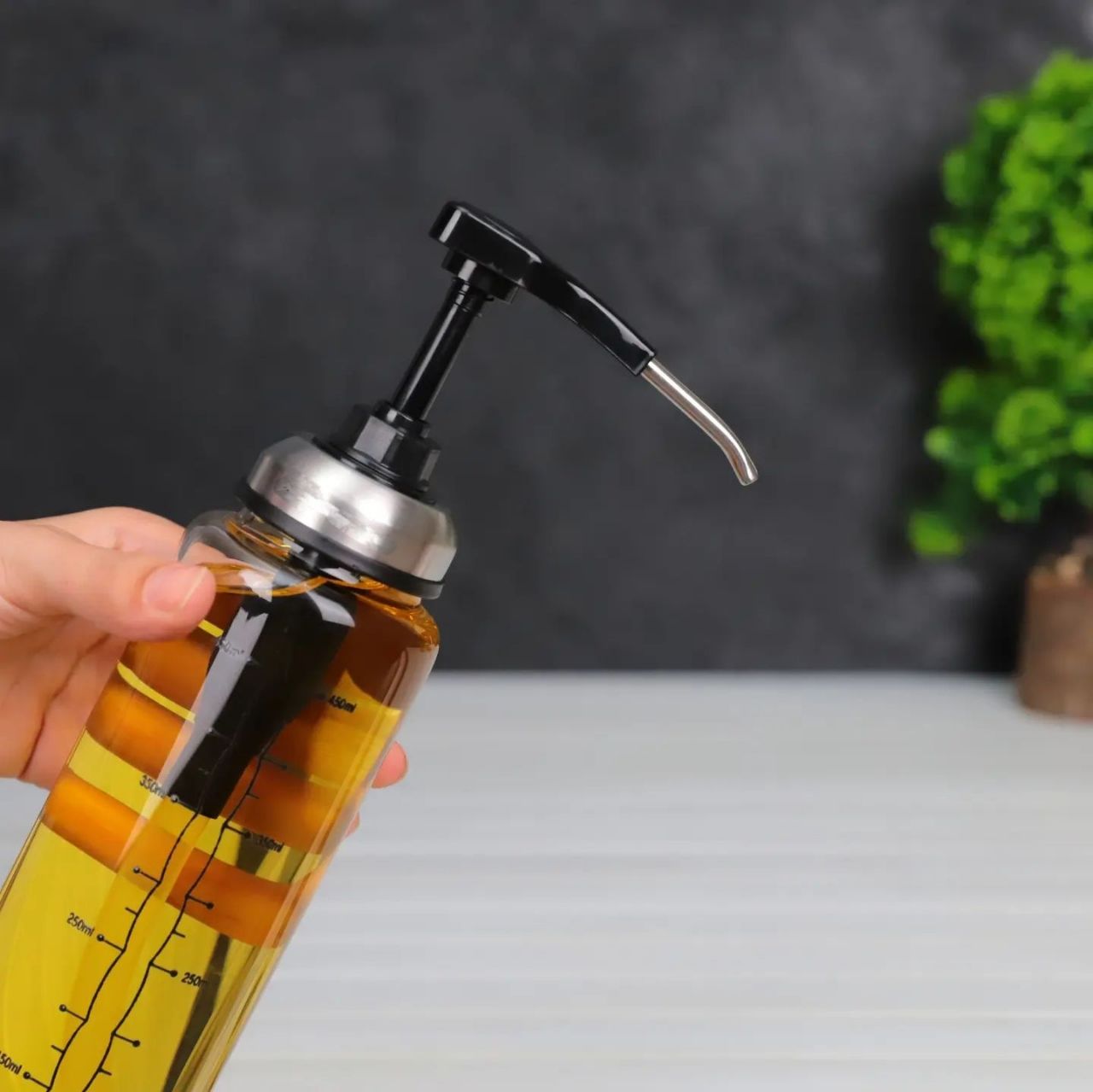 بطری پیرکس روغن و سرکه و آبلیمو پمپی