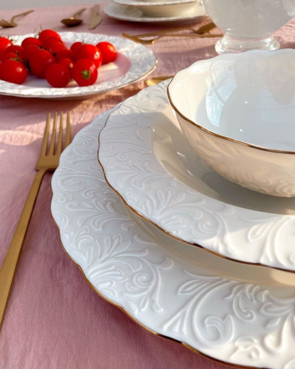 سرویس غذا خوری گل برجسته 6 نفره 26 پارچه ipek ایپک ترکیه