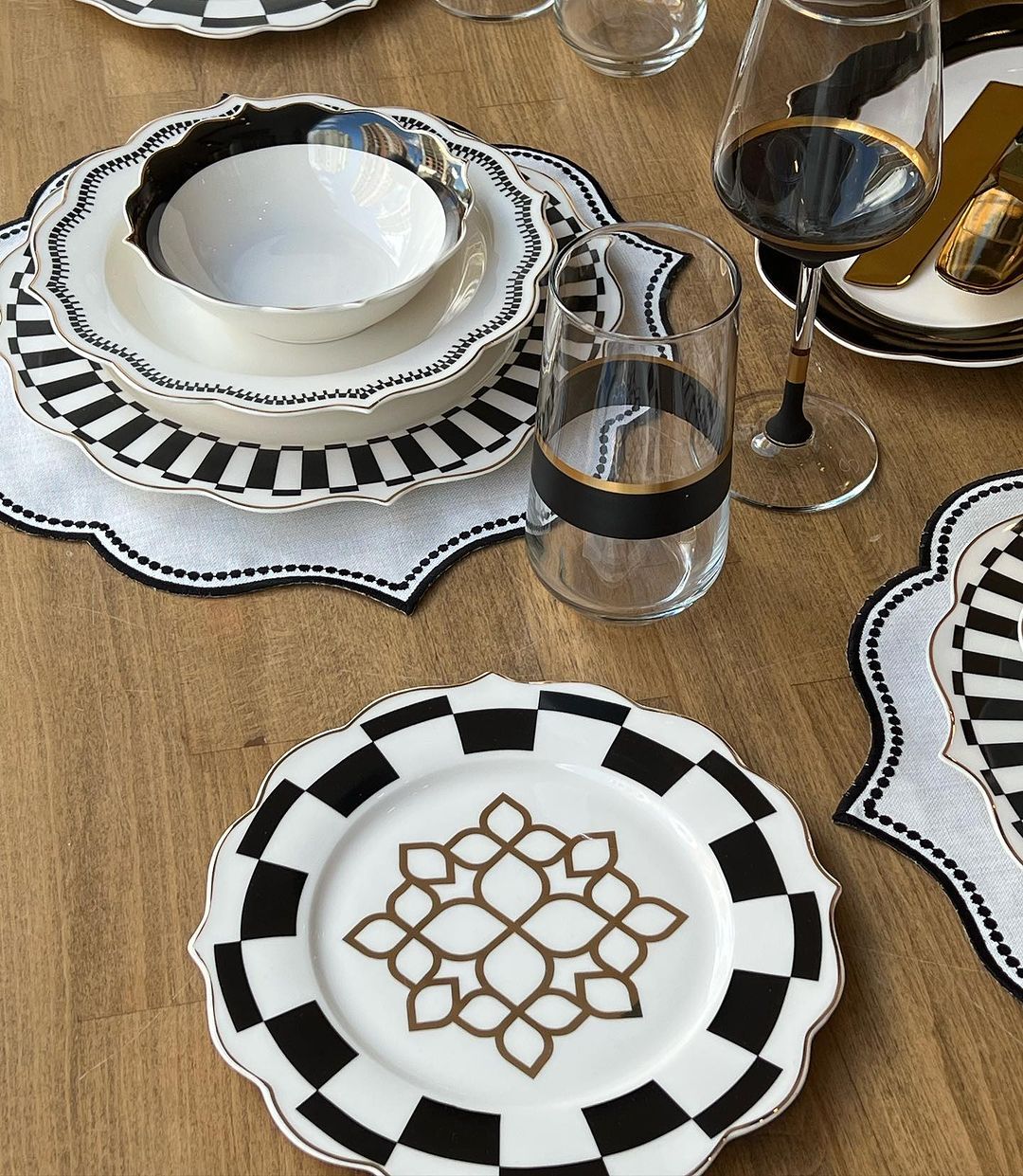 سرویس غذا خوری شش نفره 24 پارچه paçi ترکیه مدل messina