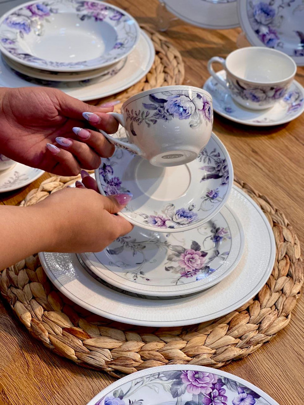 سرویس غذا خوری شش نفره 30 پارچه purple flower وارداتی gupan