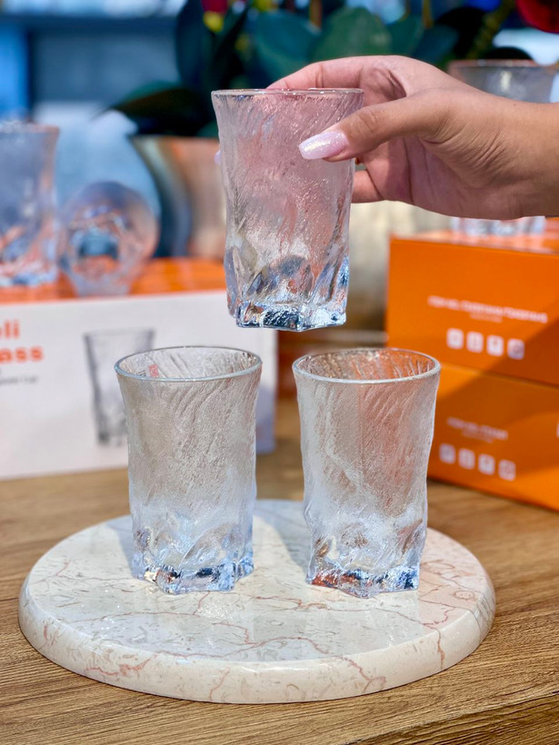 لیوان دفرمه یخی deli