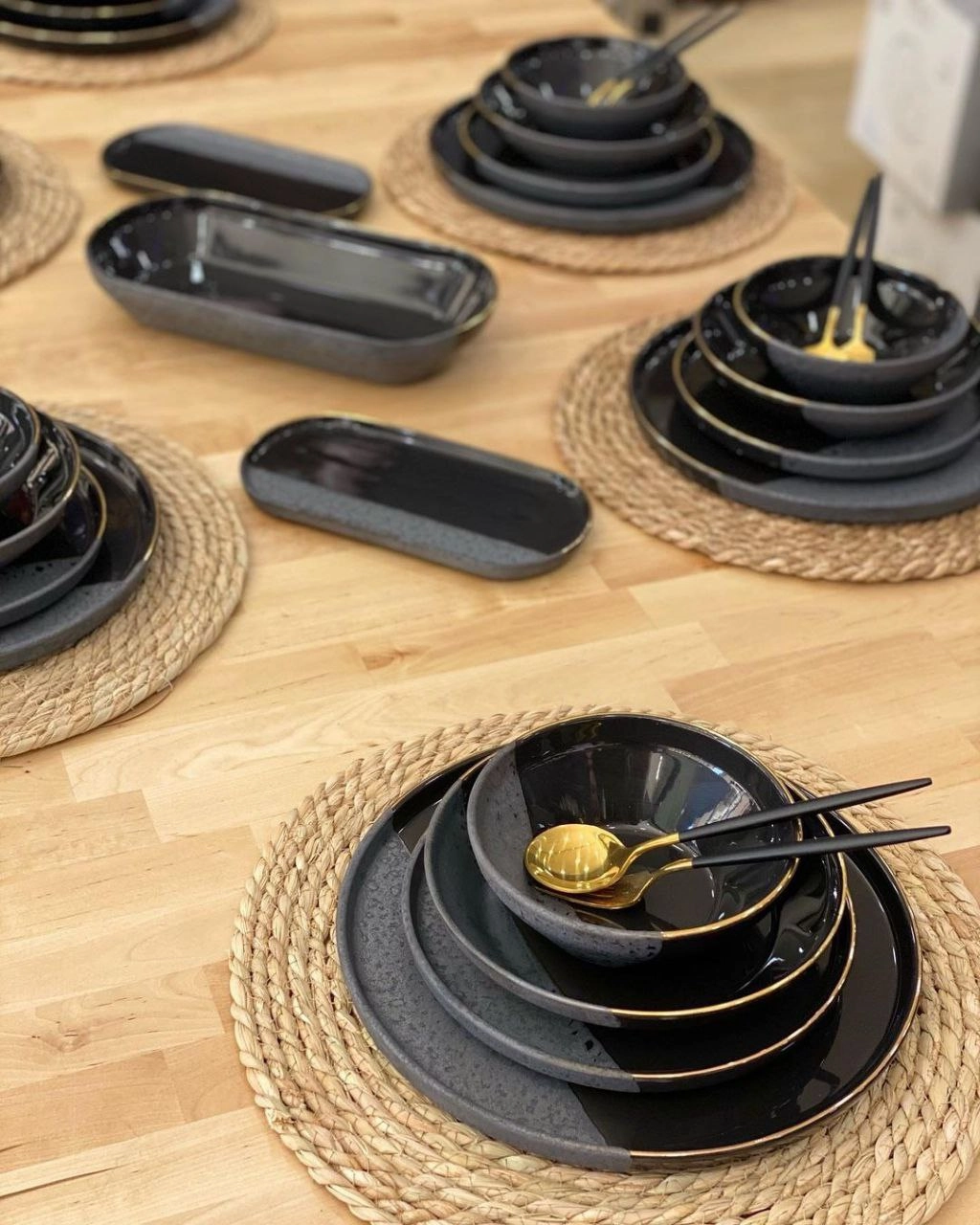 شارژ مجدد سرویس غذا خوری Royal black محصول acar ترکیه