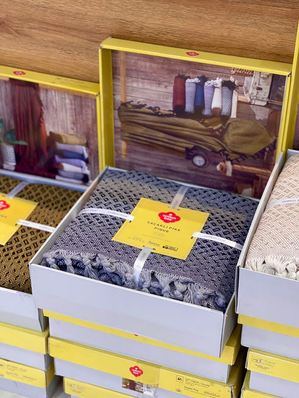 پتو و شال کنار مبل و رو انداز و زیر انداز دو نفره cotton box کوتون باکس ترکیه