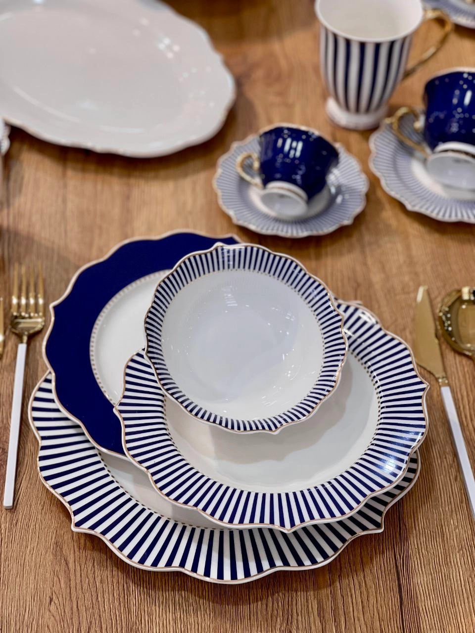 جدیدترین سرویس کامل غذا خوری و پذیرایی Striped blue محصول ترکیه