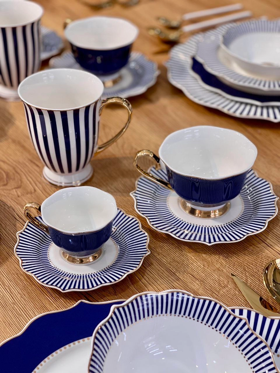جدیدترین سرویس کامل غذا خوری و پذیرایی Striped blue محصول ترکیه