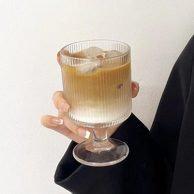 دسر خوری پایه دار شیاردار
