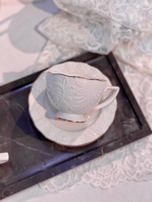 فنجان نعلبکی چای خوری گل برجسته محصول وارداتی