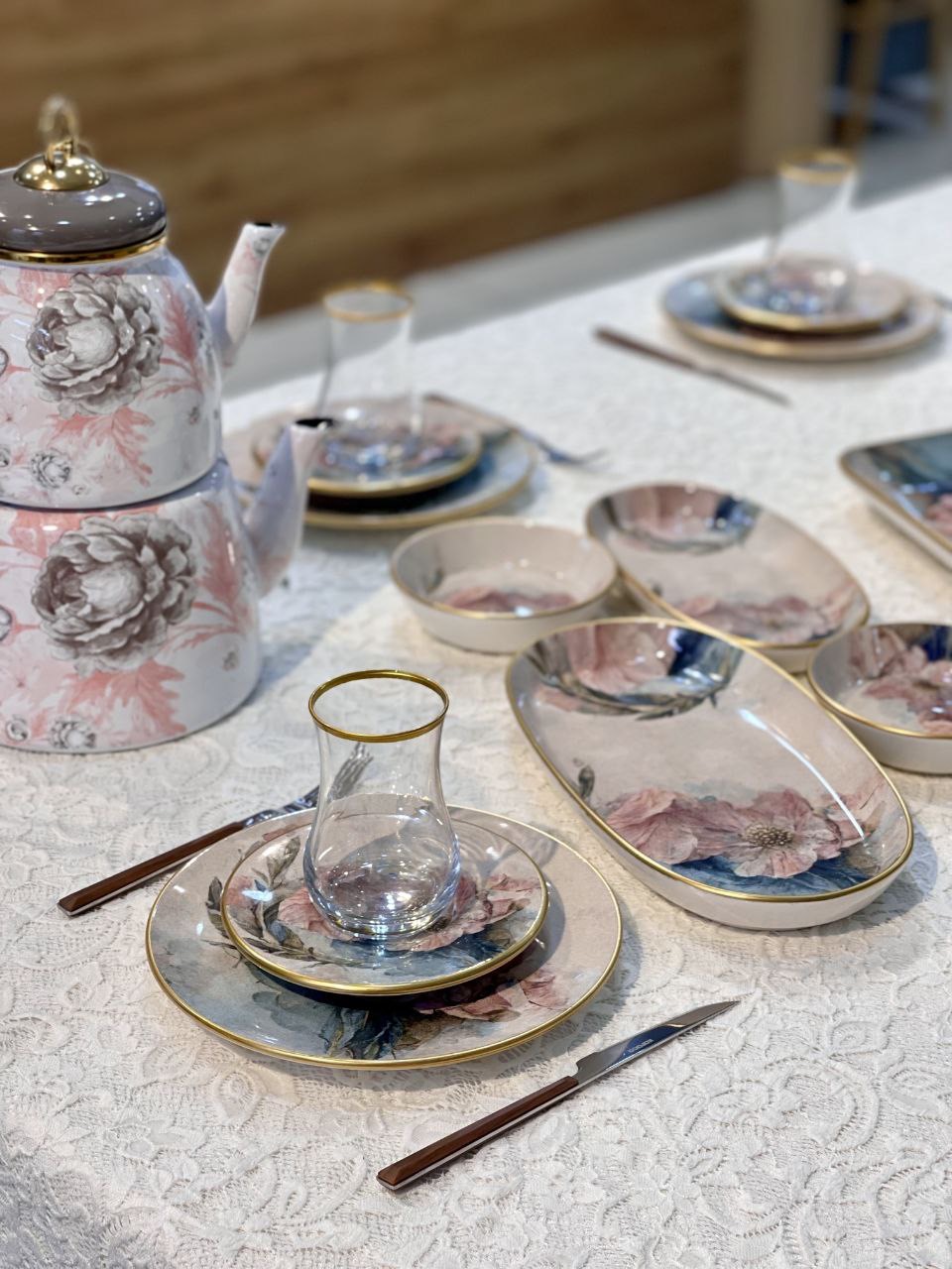 سرویس پذیرایی و عصرانه خوری و چای خوری pink محصول Gönül ترکیه