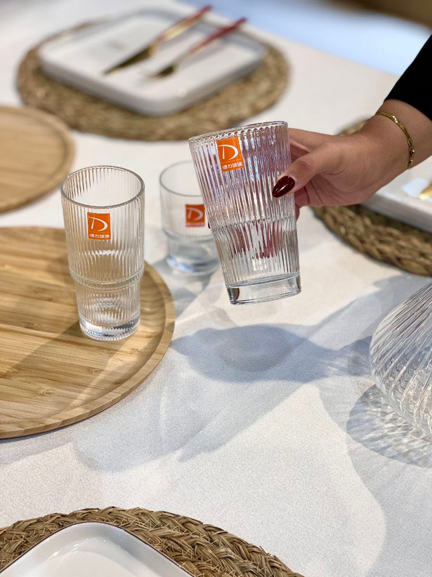 لیوان مخروطی شیاردار He mu محصول وارداتی DeliGlass