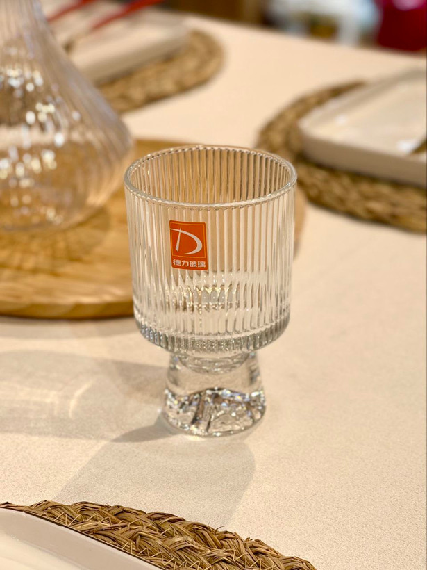 دسر خوری شیادار کوه یخ محصول وارداتی Deli Glass
