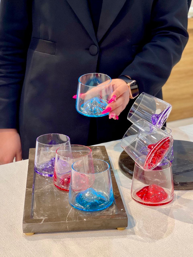 نیم لیوان کوه یخ رنگی محصول وارداتی Deli Glass