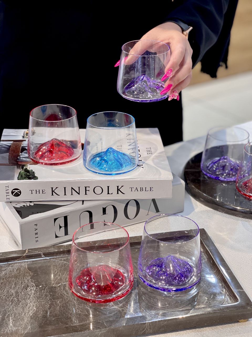 نیم لیوان کوه یخ رنگی محصول وارداتی Deli Glass