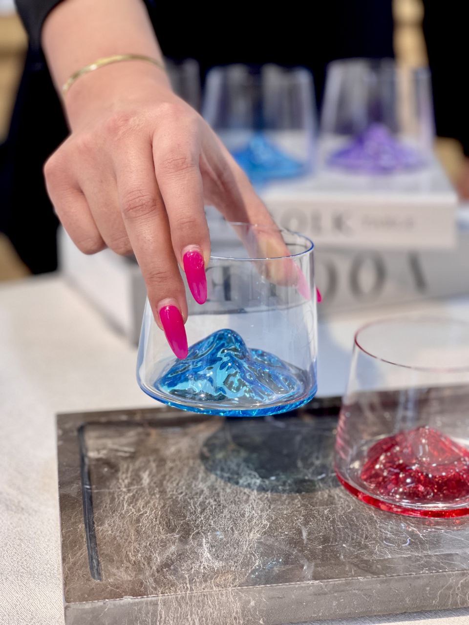 نیم لیوان کوه یخ رنگی محصول وارداتی Deli Glass