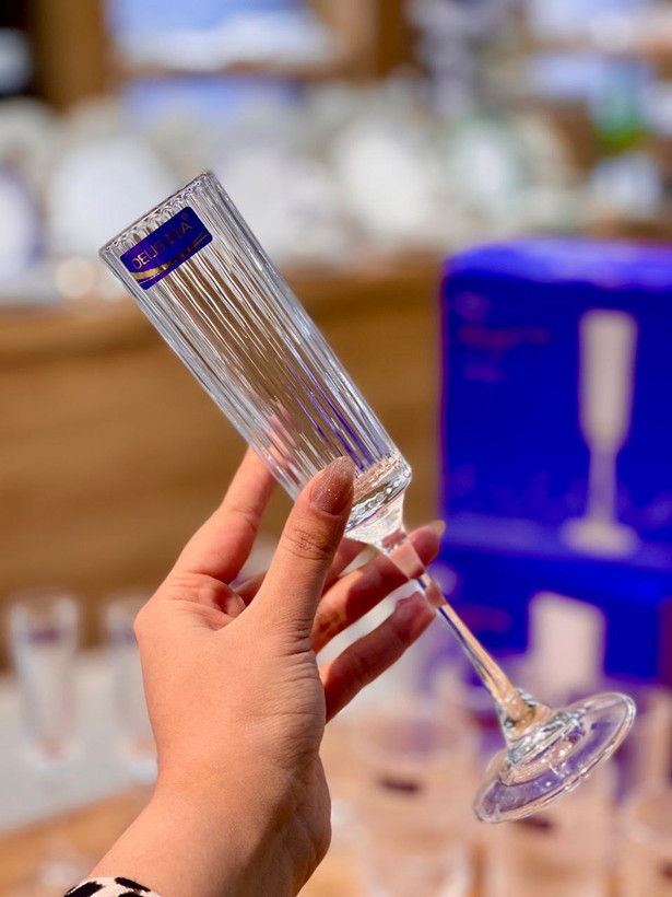 دسر خوری و گیلاس شیاردار Silk محصول وارداتی Deli Glass