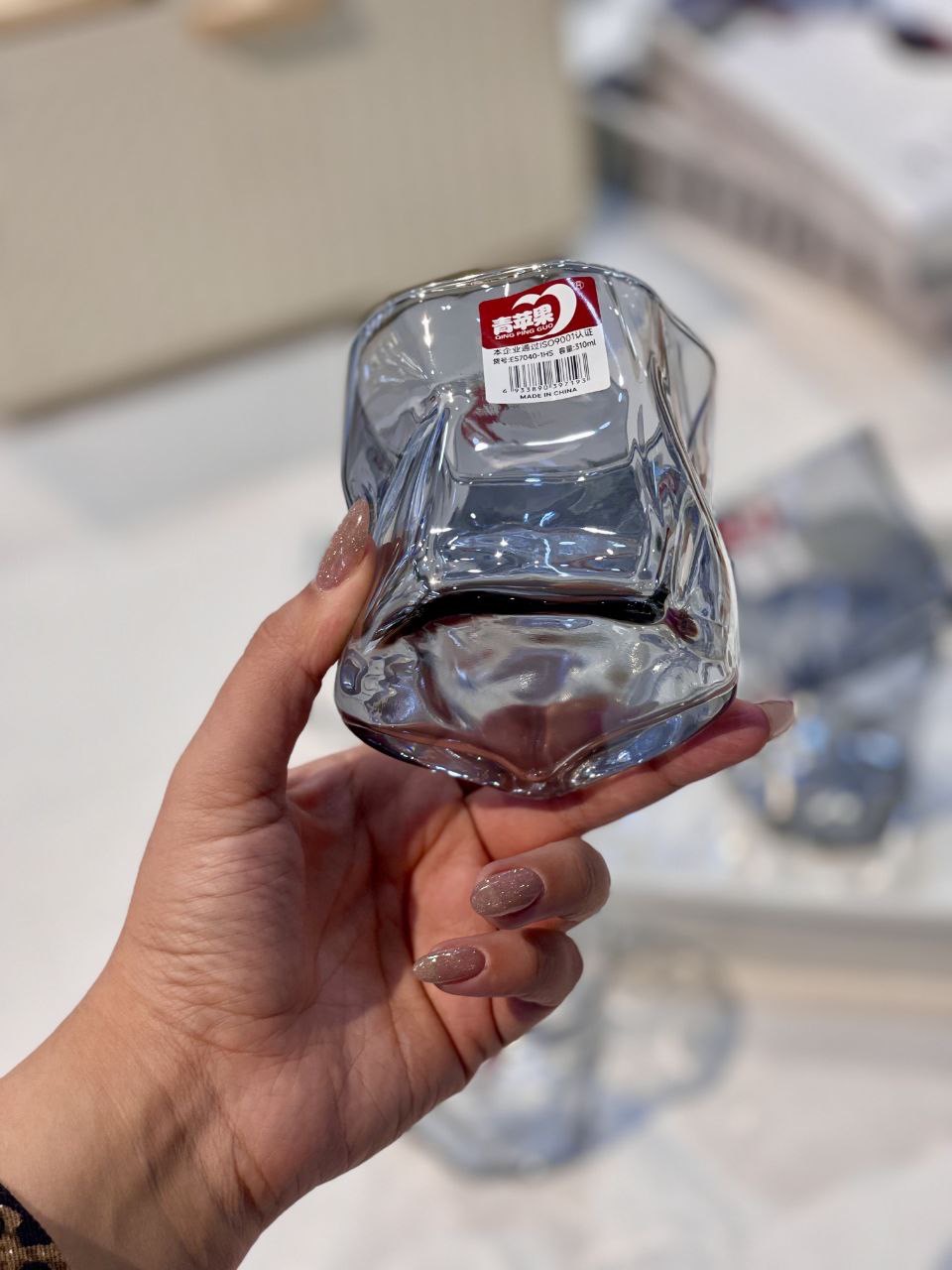 نیم لیوان دفرمه دودی محصول وارداتی Deli Glass