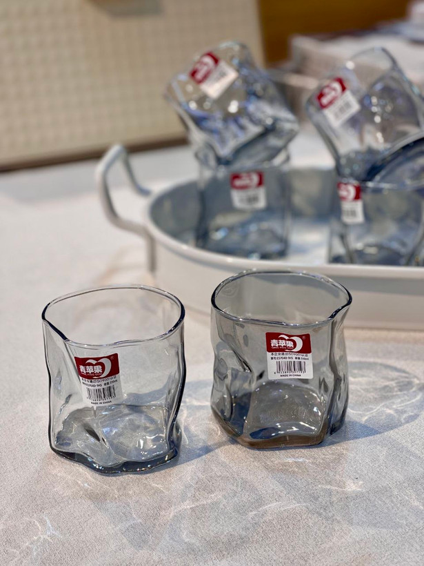 نیم لیوان دفرمه دودی محصول وارداتی Deli Glass