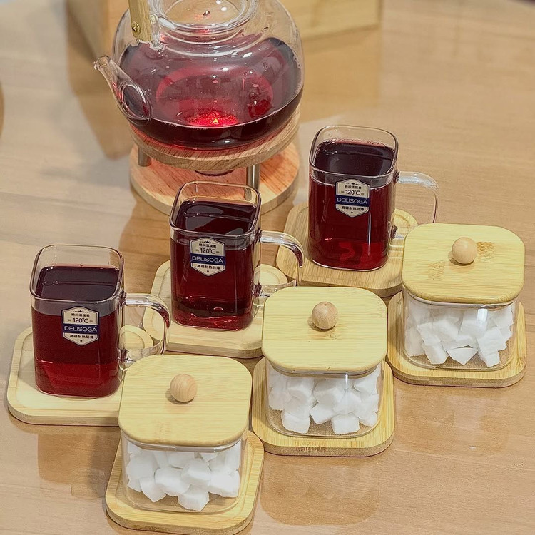 فنجان پیرکس مربعی محصول وارداتی deli glass