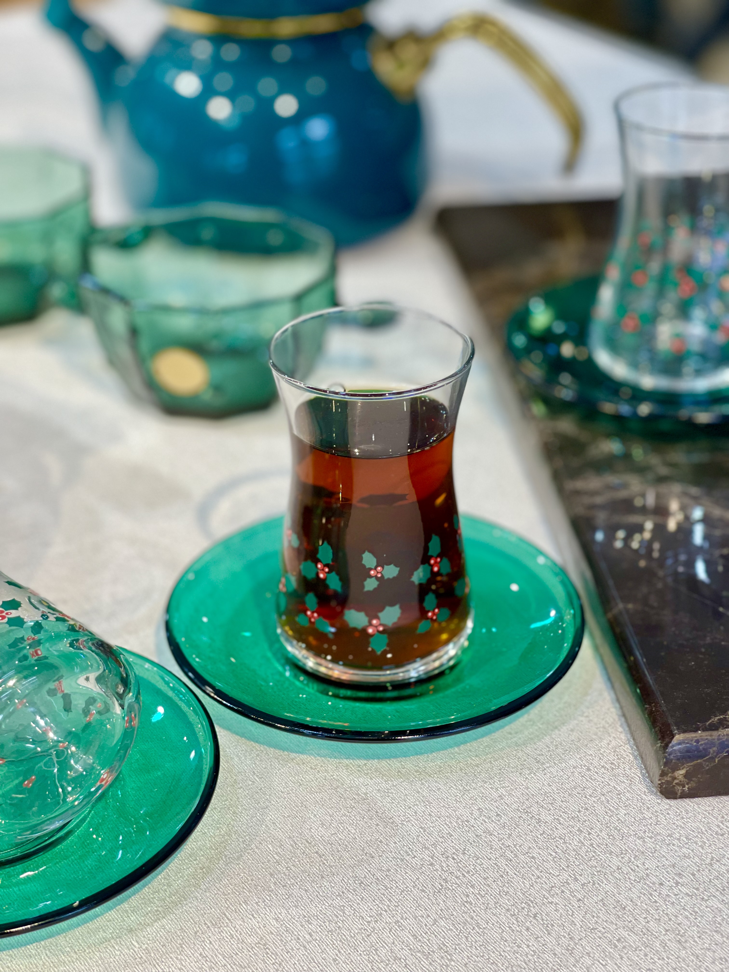فنجان و نعلبکی چای خوری هشت پارچه merry mix محصول پاشاباغچه ترکیه
