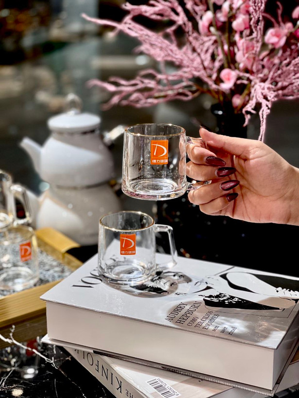 پر فروش ترین فنجان لب طلا محصول وارداتی Deli glass