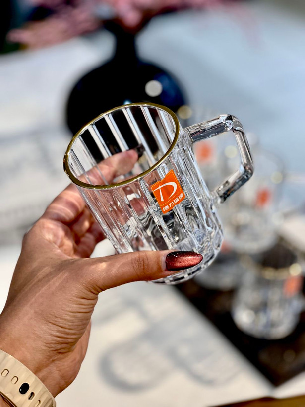 ماگ و فنجان لب طلا mu line محصول وارداتی Deli Glass