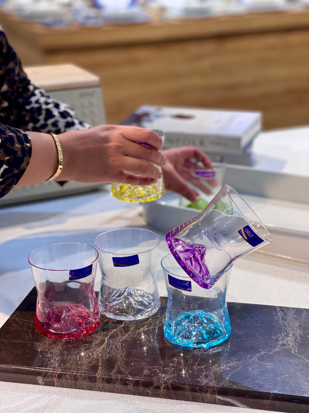 نیم لیوان کوه یخ رنگی محصول وارداتی Deli Glass