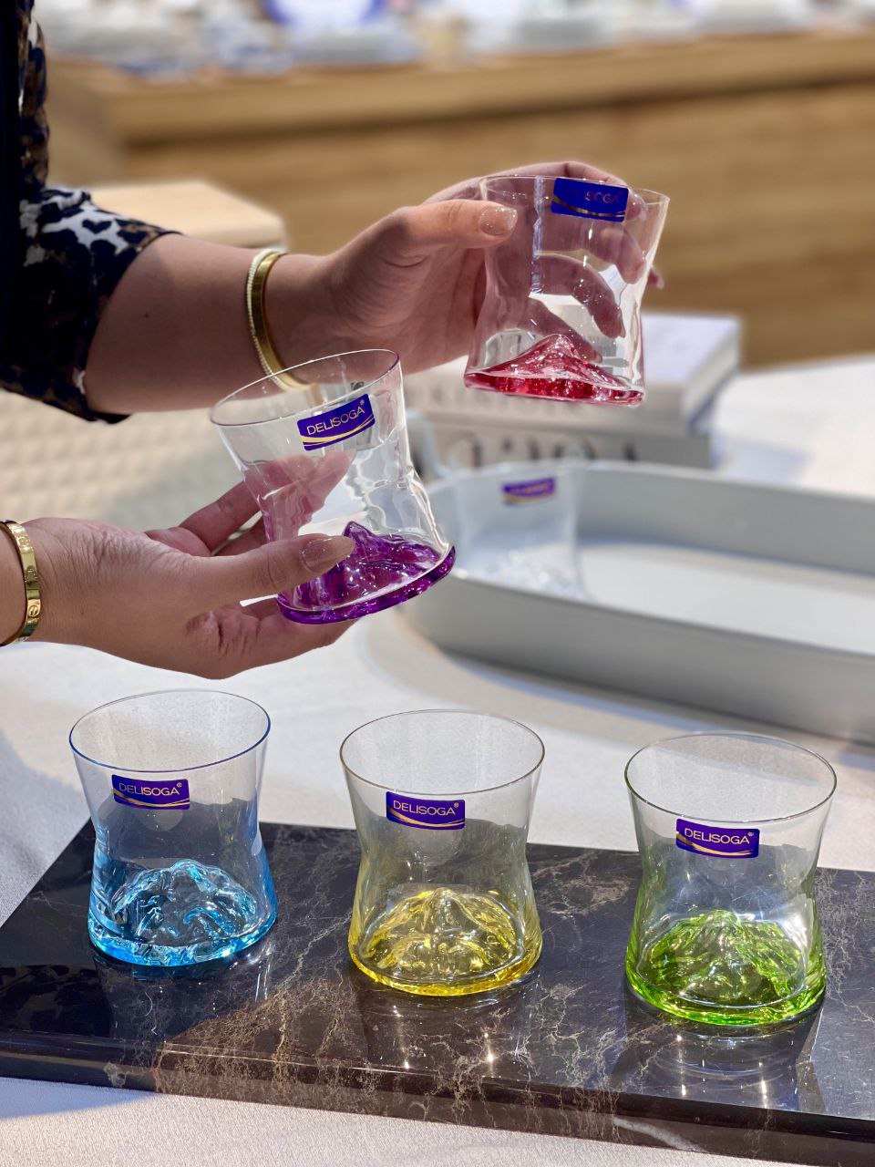 نیم لیوان کوه یخ رنگی محصول وارداتی Deli Glass
