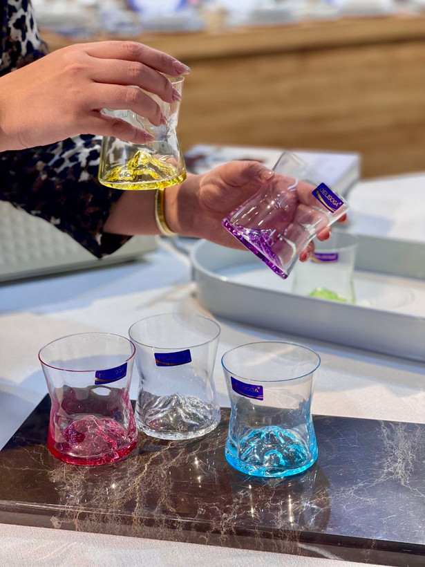 نیم لیوان کوه یخ رنگی محصول وارداتی Deli Glass