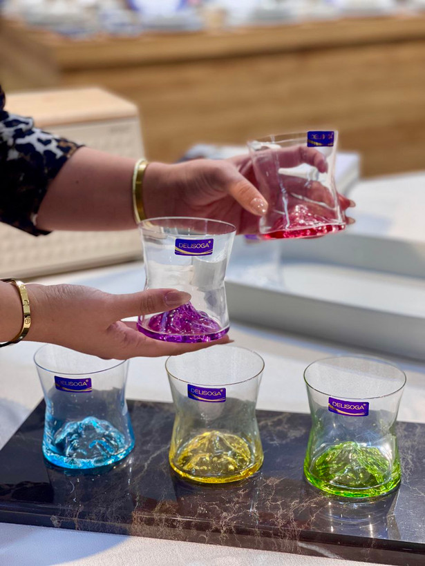 نیم لیوان کوه یخ رنگی محصول وارداتی Deli Glass