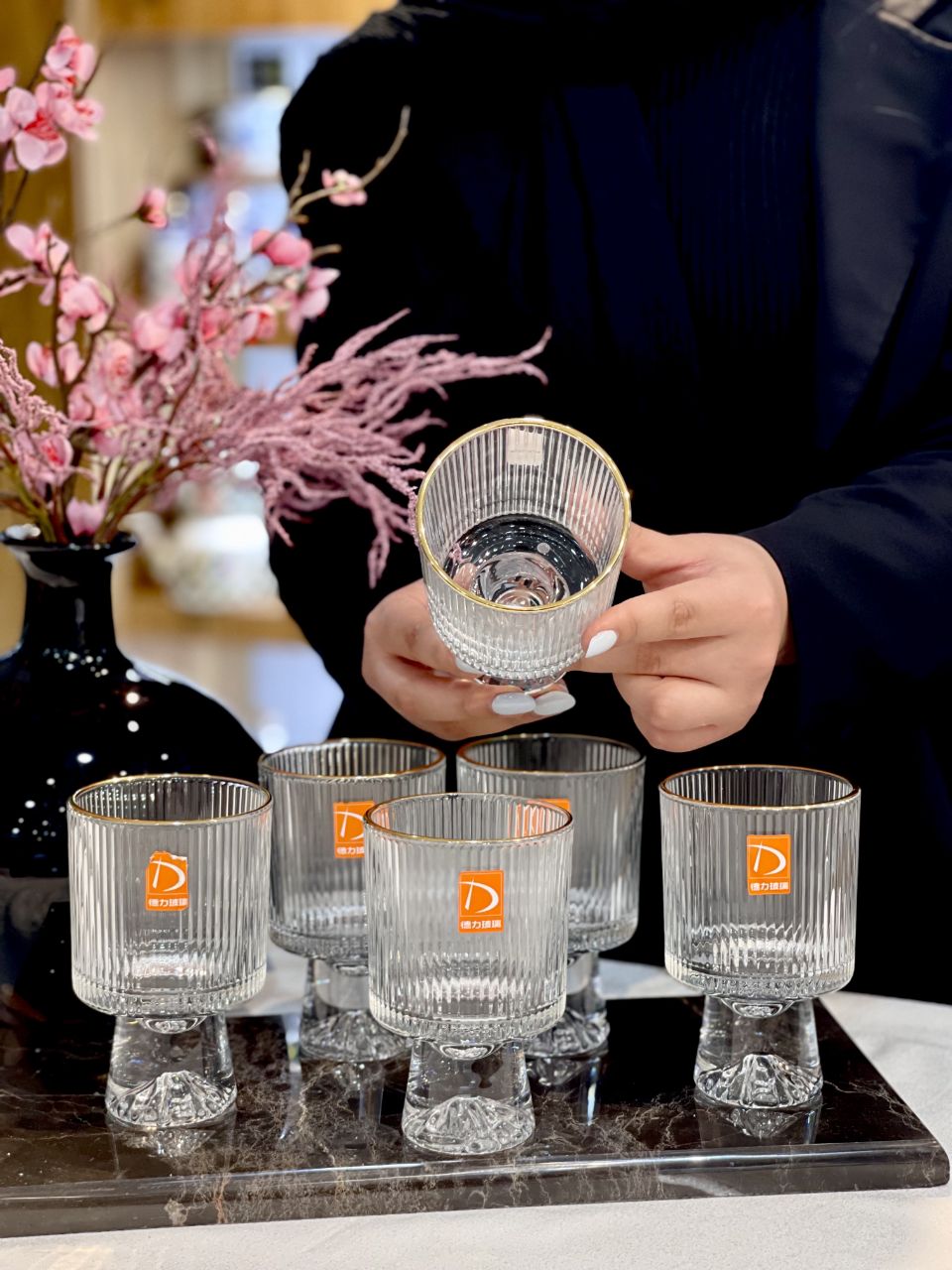دسر خوری شیاردار پایه کوه یخ لب طلا Deli Glass
