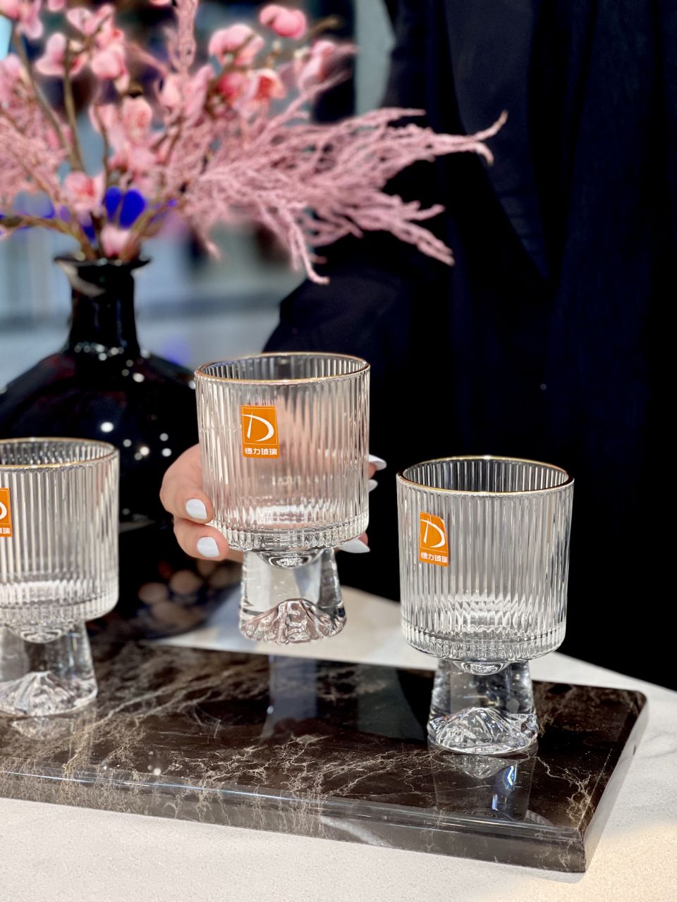 دسر خوری شیاردار پایه کوه یخ لب طلا Deli Glass