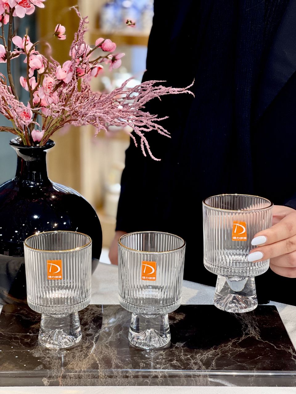دسر خوری شیاردار پایه کوه یخ لب طلا Deli Glass