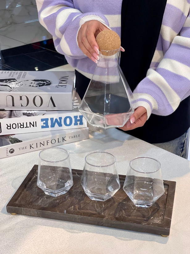 تنگ و نیم لیوان شش ضلعی وارداتی Deli Glass