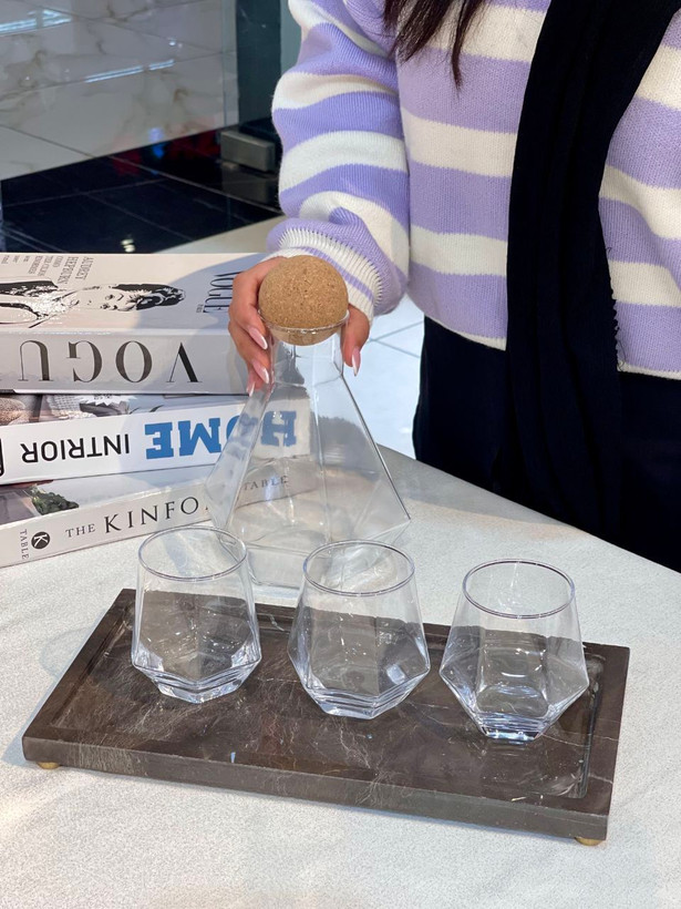 تنگ و نیم لیوان شش ضلعی وارداتی Deli Glass