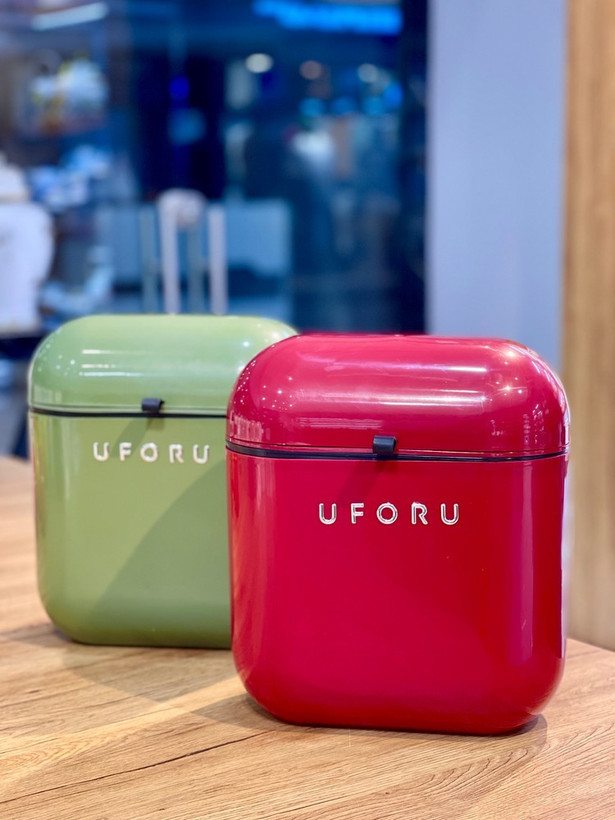 سطل و باکس کابینتی و کنار تخت UFORU