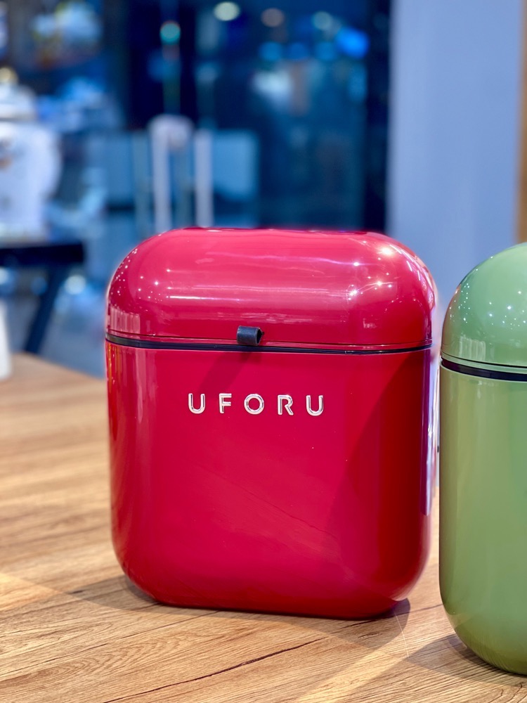 سطل و باکس کابینتی و کنار تخت UFORU
