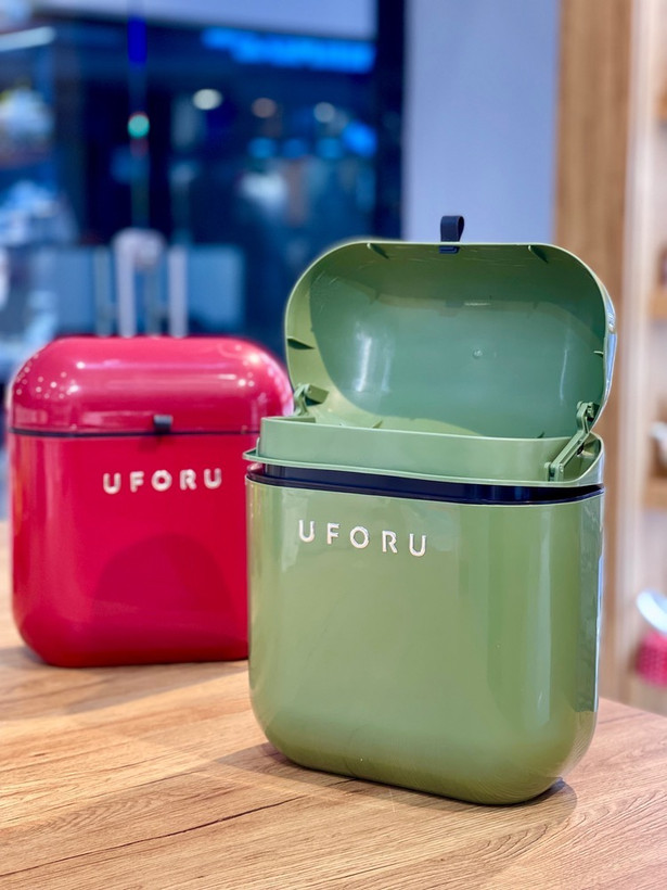 سطل و باکس کابینتی و کنار تخت UFORU