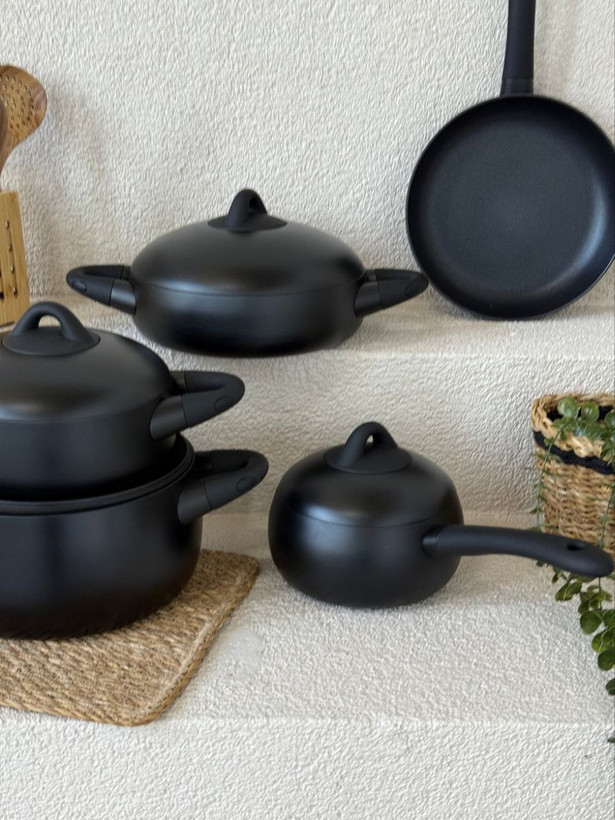 سرویس قابلمه تمام چدنی Black stone Dolçe محصول arow ترکیه