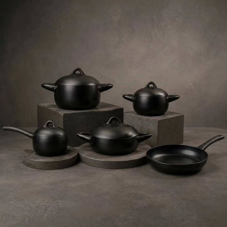 سرویس قابلمه تمام چدنی Black stone Dolçe محصول arow ترکیه